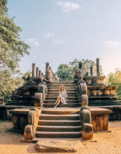 polonnaruwa culture sites